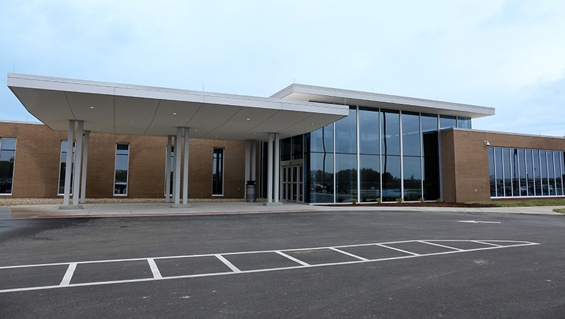 Building exterior of brick and glass medical facility in Carlinville, Illinois