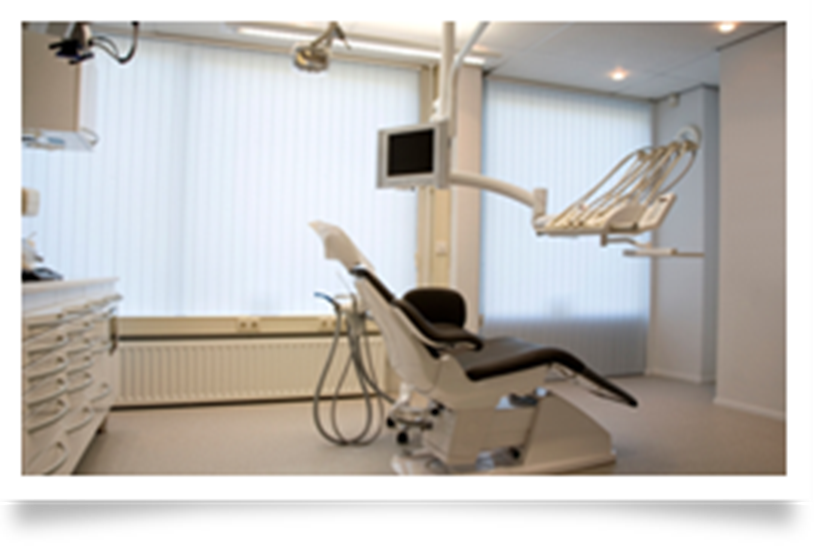 Huguenin Family Dental Image