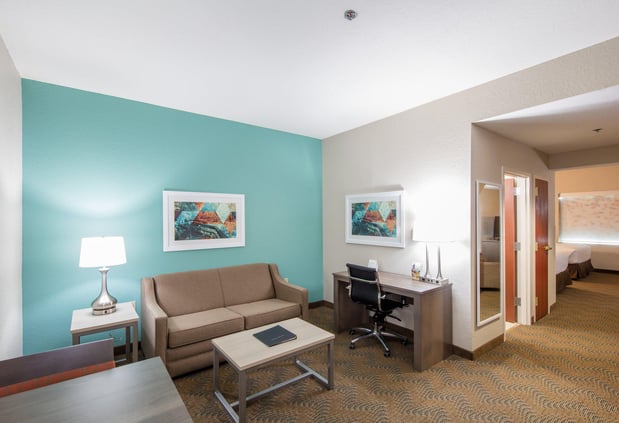 Images Holiday Inn & Suites Lake City by IHG