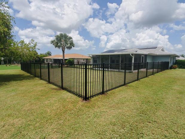 Images Family Fence Company of Florida