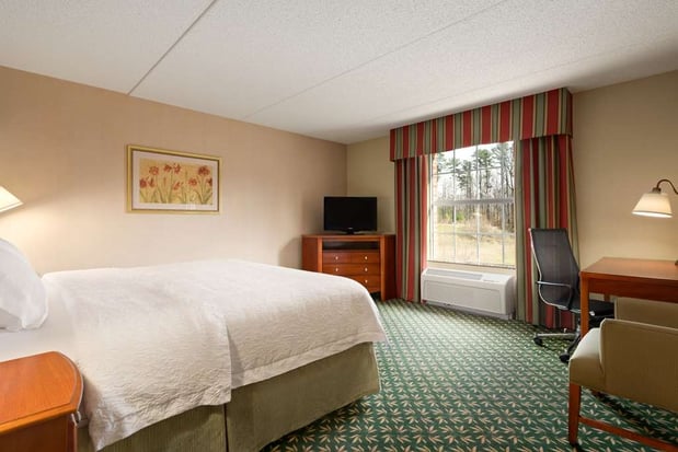 Images Hampton Inn & Suites Williamsburg-Central