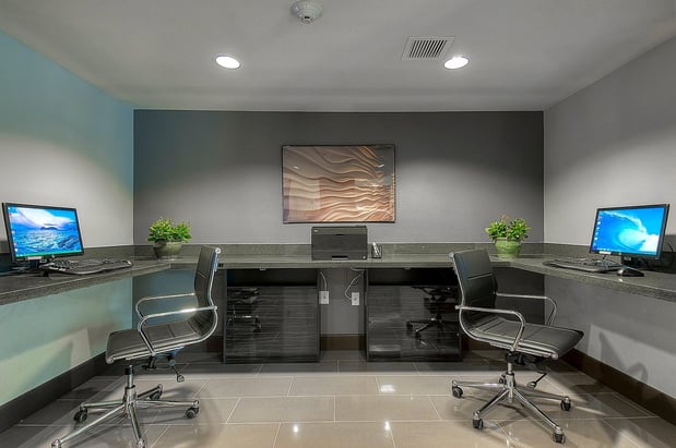 Images Holiday Inn Express & Suites Carlsbad Beach by IHG