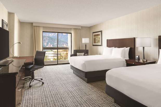 Images DoubleTree by Hilton Hotel Colorado Springs