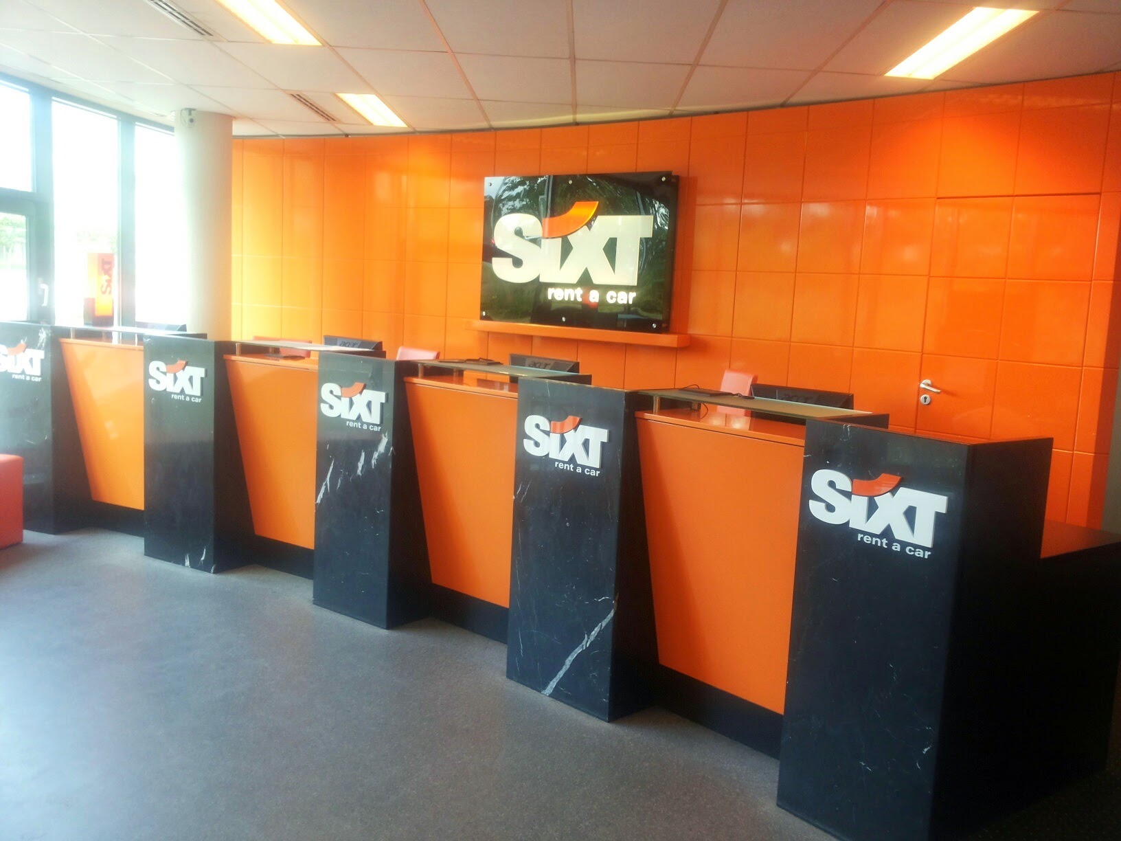 Foto's Sixt Autoverhuur Amsterdam Amstel Business Park