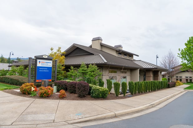 Images Providence Medford Medical Clinic - Hillcrest
