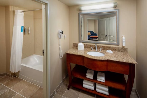 Images Hampton Inn & Suites Mystic