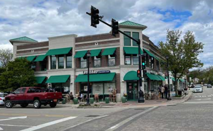 Images Caroline Gau, Realtor | North Shore Chicago