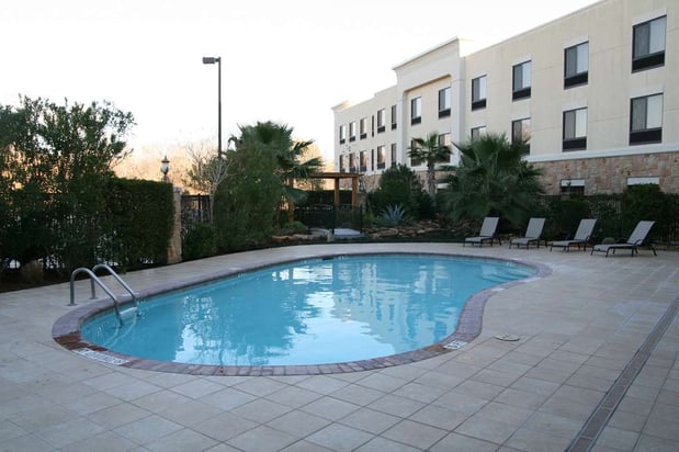 Images Hampton Inn & Suites College Station/US 6-East Bypass