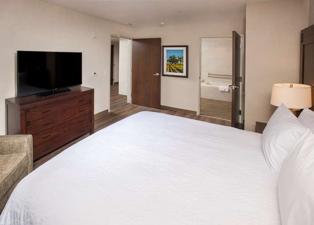 Images Hilton Garden Inn Burbank Los Angeles