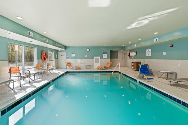 Images Holiday Inn Express & Suites North Brunswick by IHG