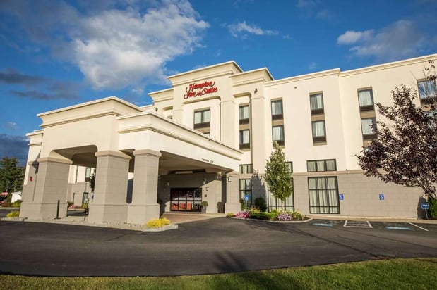 Images Hampton Inn & Suites Tilton