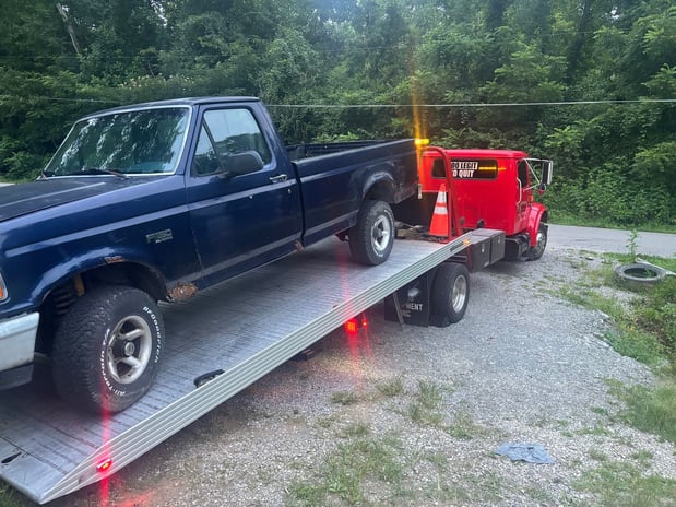 Images M&D's Towing