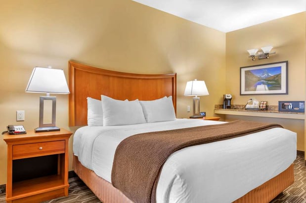 Images Best Western Plus Swiss Chalet Hotel & Suites