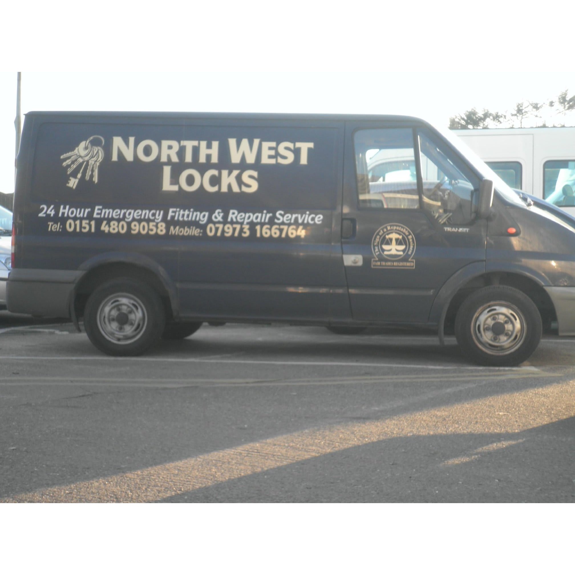 North West Locks Logo