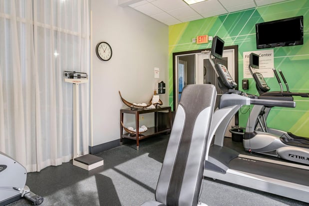Images Holiday Inn Louisville Airport South by IHG