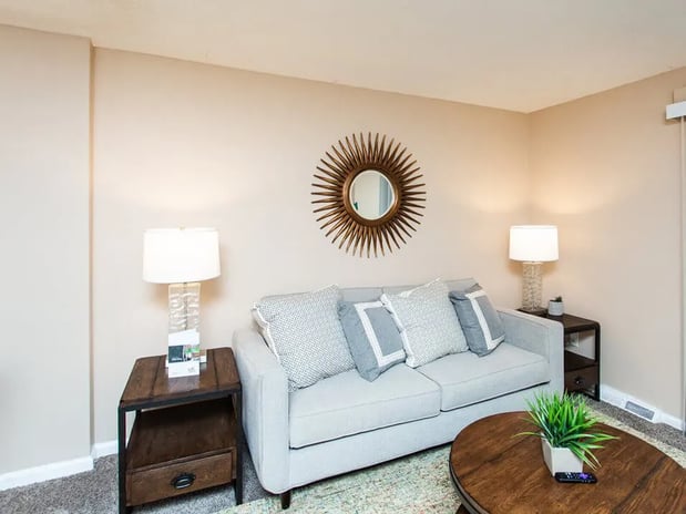 Images Wake Robin Apartments