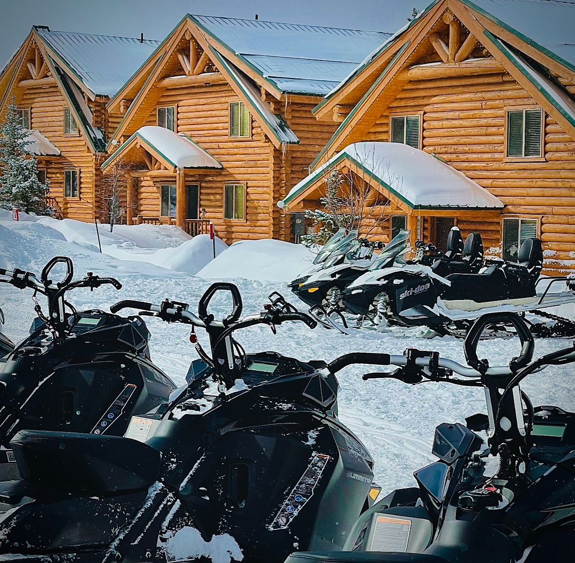 The Cabins at Bear River Lodge Image