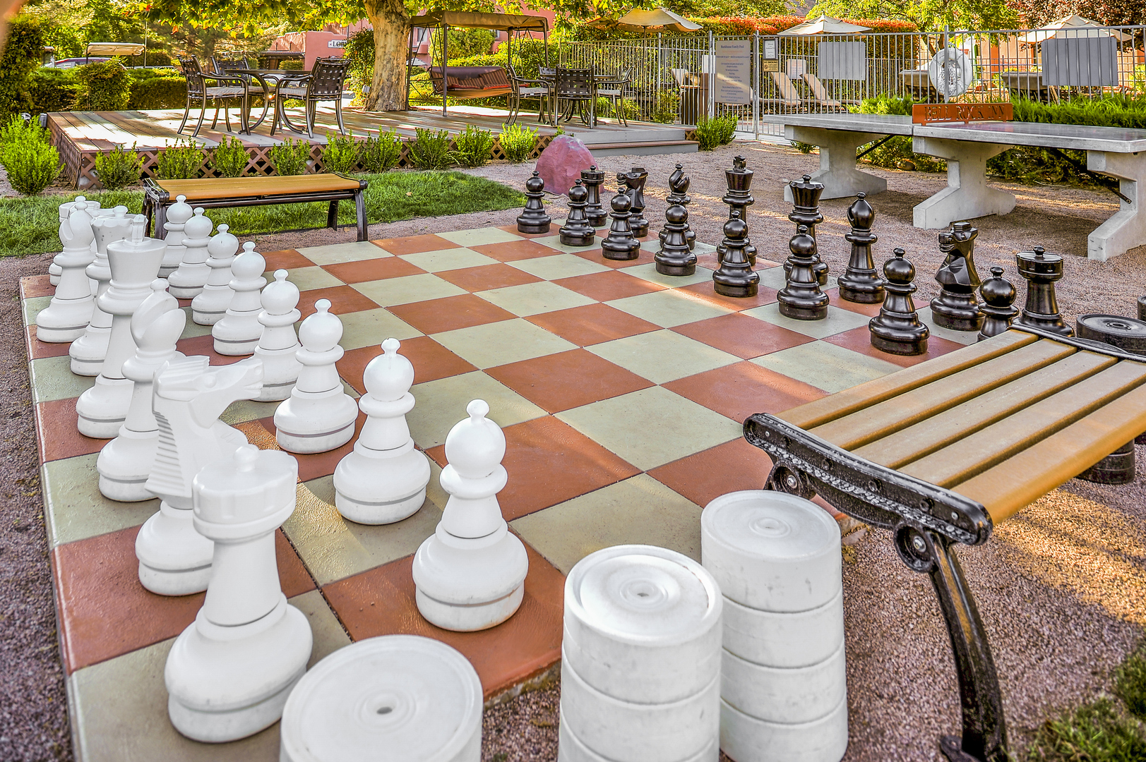 The giant chess board at Bell Rock Inn