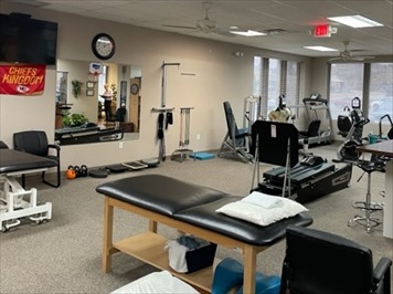 Images Select Physical Therapy - Blue Springs