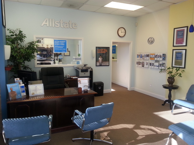 Images Lance Gore: Allstate Insurance
