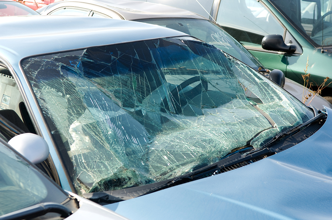 Fix Auto Glass uses glass that meets or exceeds Original Equipment Manufacturer (OEM) standards. This ensures the glass fits perfectly, matches the original tint, and maintains the same acoustic (noise-reducing) properties as your factory windshield.
