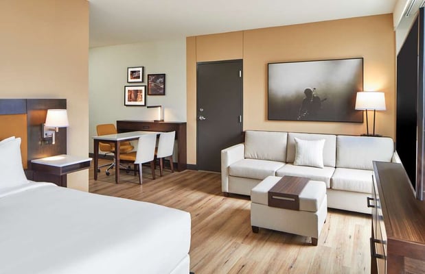 Images Embassy Suites by Hilton Nashville Downtown