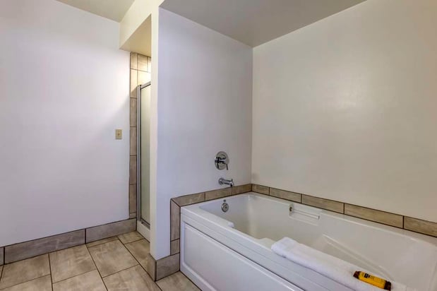 Images Best Western Plus Scottsdale Thunderbird Suites