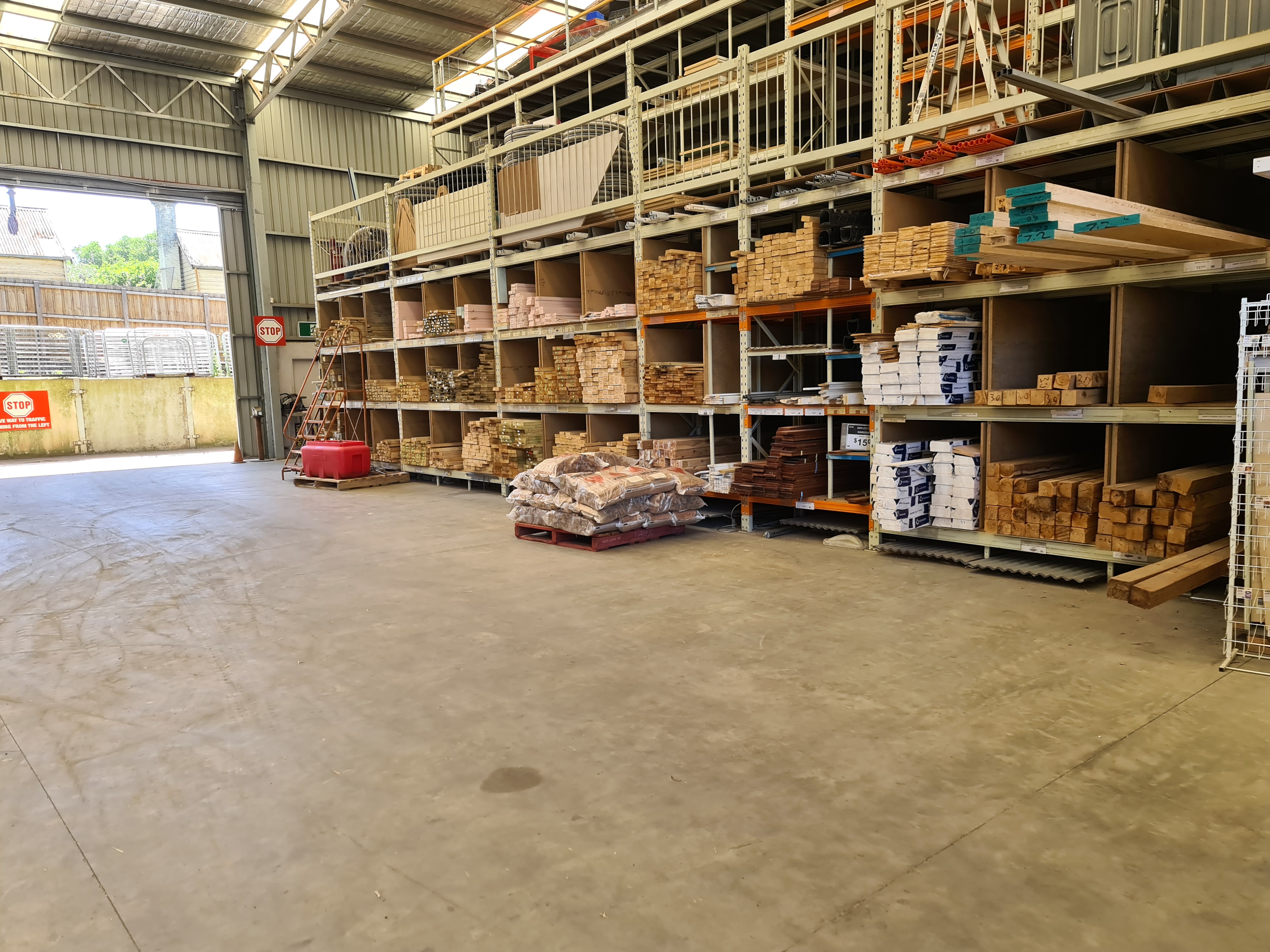 Images Daylesford Hardware