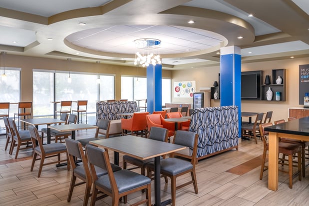 Images Holiday Inn Express & Suites Lakeland South by IHG