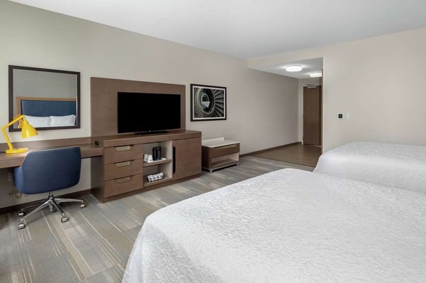Images Hampton Inn & Suites San Diego Airport Liberty Station