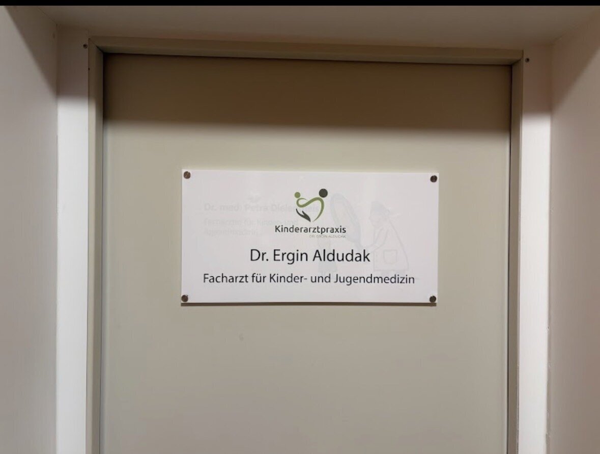 Kinderarztpraxis Dr. Ergin Aldudak, Frankfurter Straße 100 in Hennef (Sieg)