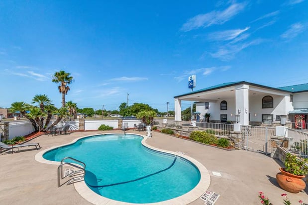 Images Best Western George West Executive Inn