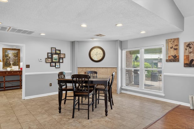 Images North Bluff Apartments
