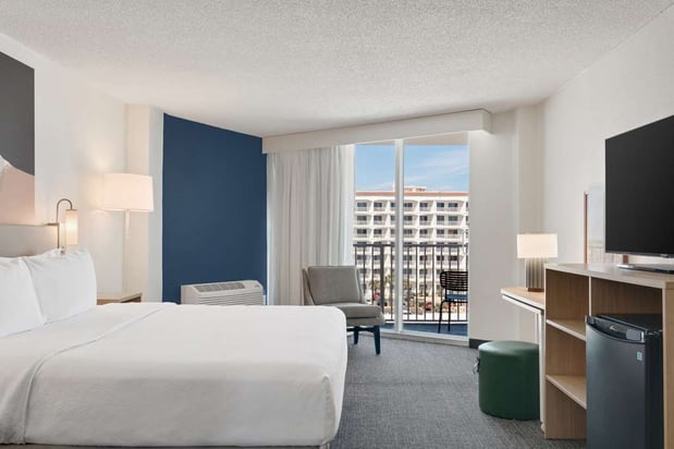 Images Spark by Hilton Ormond Beach Oceanfront