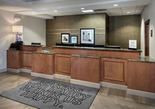 Images Hampton Inn Boston-Logan Airport