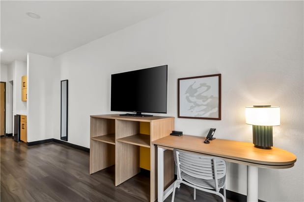 Images Spark by Hilton Houston Hobby Airport