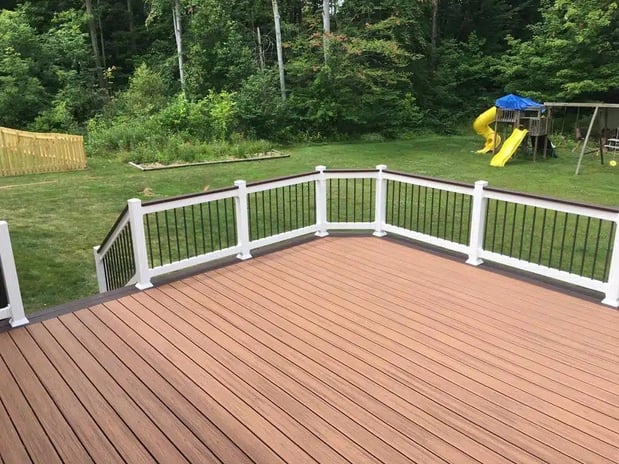 Images Hen-House Decks