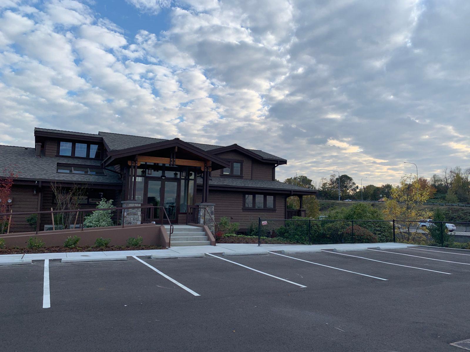 Tukwila/Seattle retail branch entry.