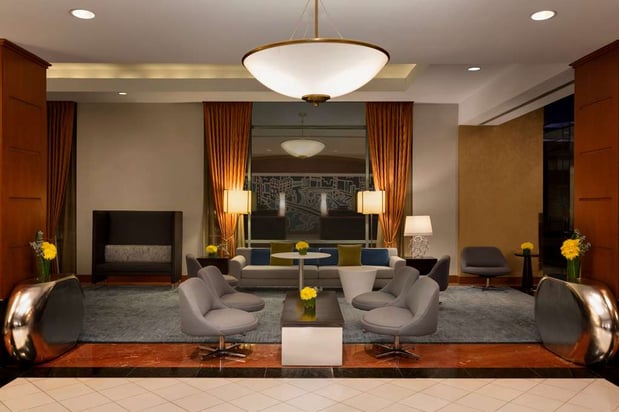 Images Hilton Chicago/Magnificent Mile Suites