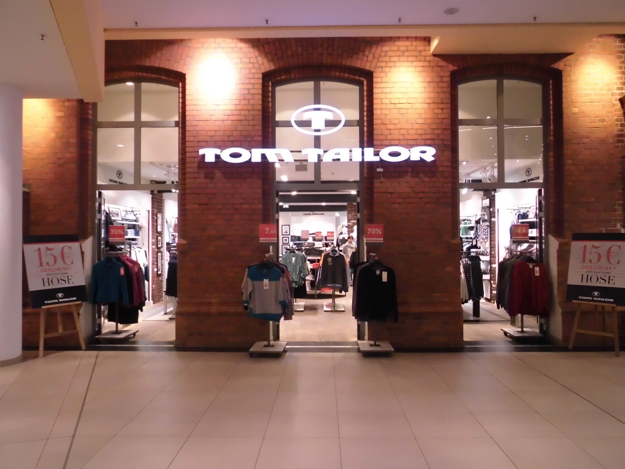 TOM TAILOR Store, Karl-Liebknecht-Str. 136 in Cottbus