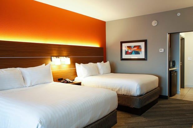 Images Holiday Inn Express & Suites Louisville Downtown by IHG