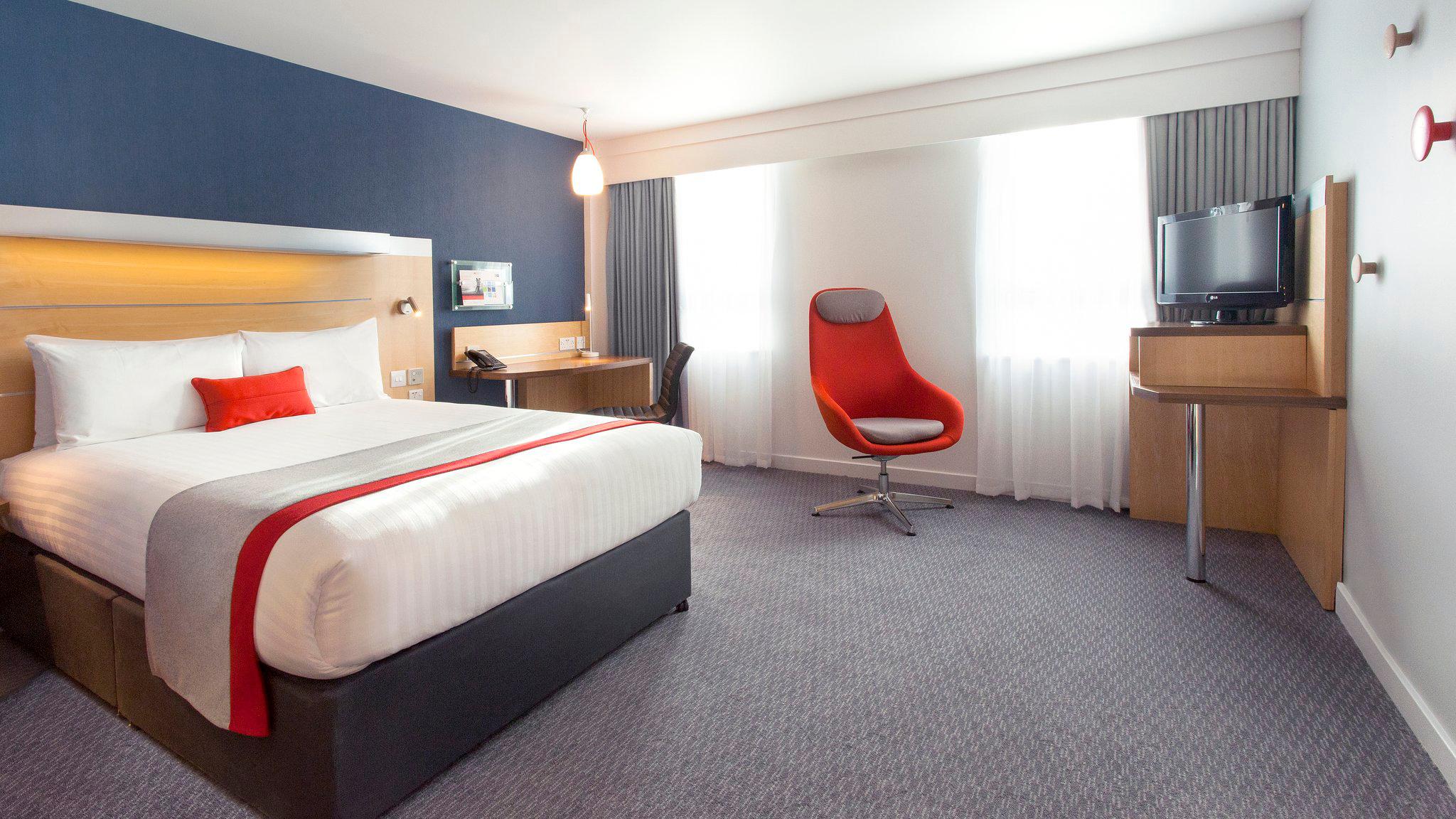 Holiday Inn Express London - Limehouse, an IHG Hotel London 020 7791 3850