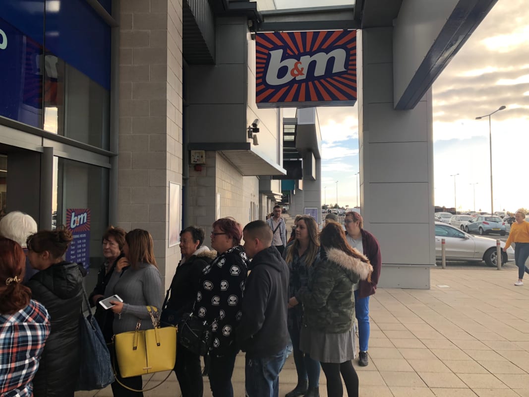 B&M's first customers queue in anticipation of the opening of its new Kirkcaldy store, located at Fife Central Retail Park.