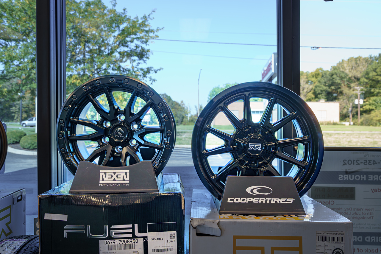 Tire Discounters on 4414 Brandt Pike in Dayton