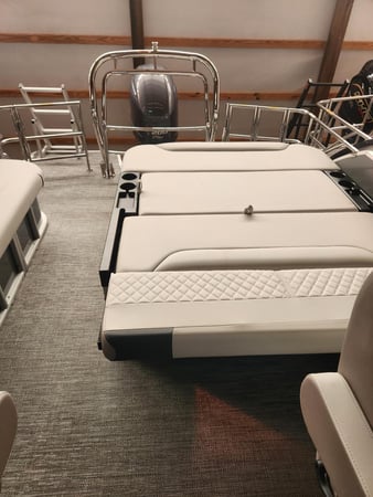 Images Happy Holiday Travel Inc