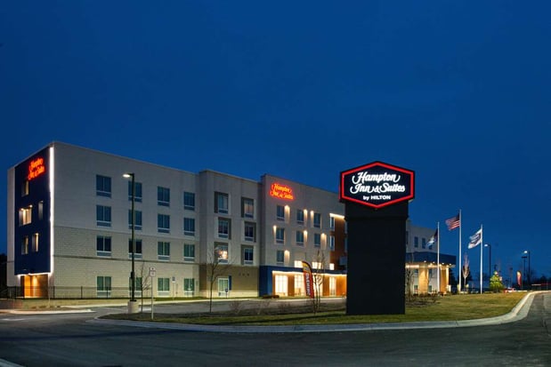 Images Hampton Inn & Suites Adrian