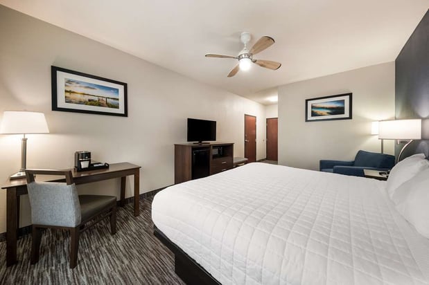Images Best Western Plus Lake Dallas Inn & Suites