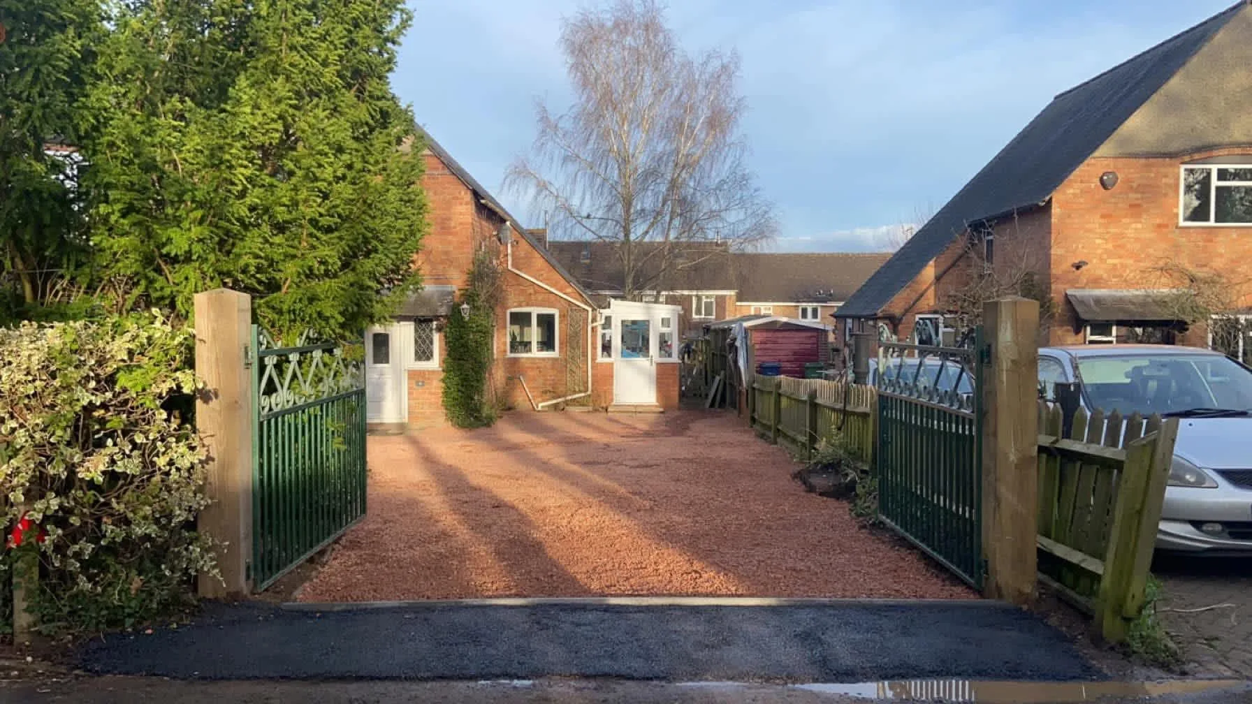 Images Oakwood Tree & Landscaping Services