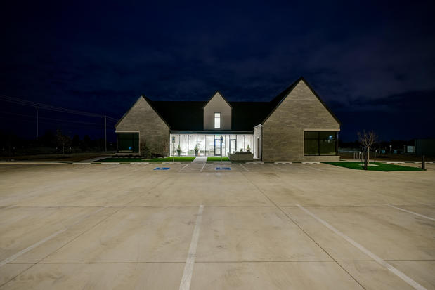 Images Edmond Dental & Implant Associates, Matthew J. Holloman, DDS