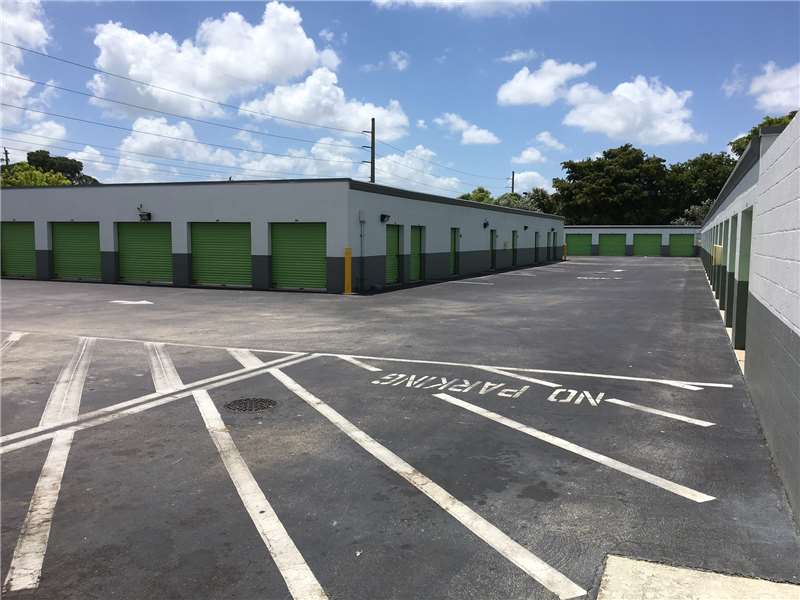 Exterior Units Extra Space Storage Fort Lauderdale (954)731-2078
